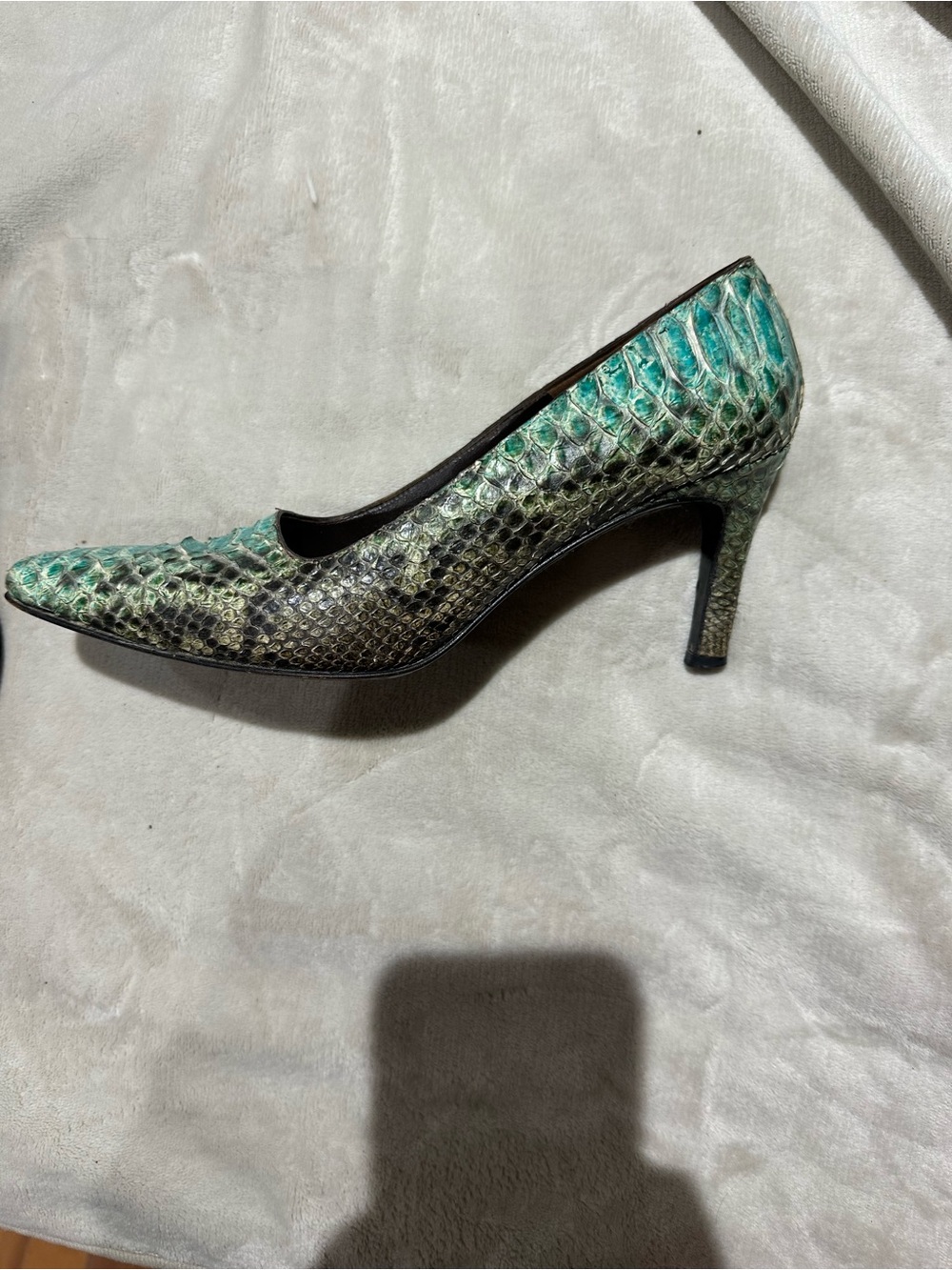 Salvatore Ferragamo Green Snakeskin Pointed Toe Pump